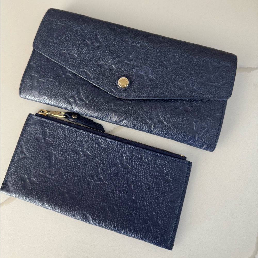 LV blue wallet empreinte